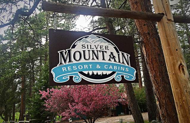 Silver Mountain Resort & Cabins