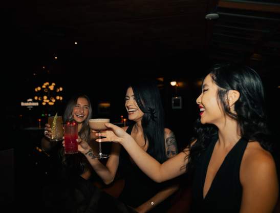 201461 - Houndsmen Lounge