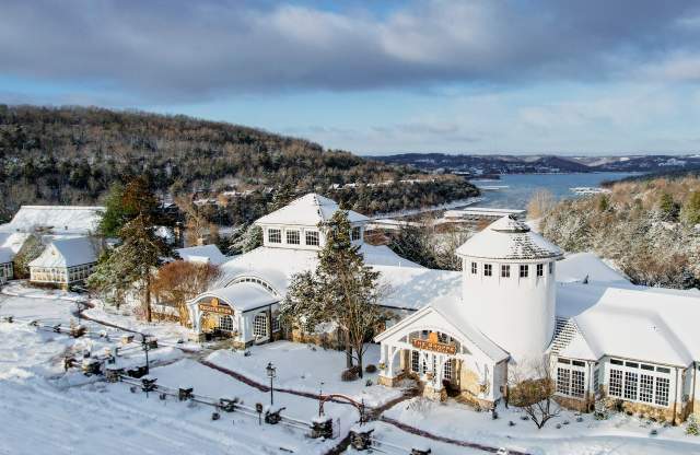 Big Cedar Winter Lodging