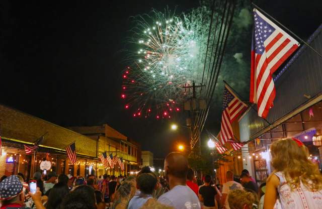 How to Spend Your 4th of July Weekend on The Northshore