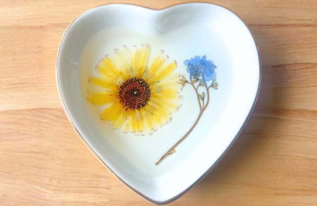 Design & Sip: Ring Resin Dish