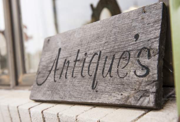 Antiques sign