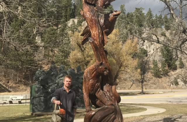 Dahl's Chainsaw Art - Rapid City