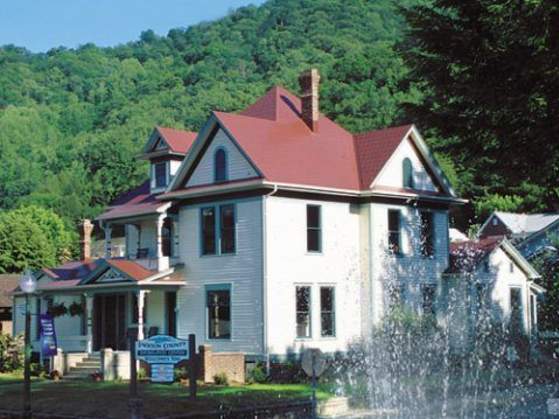 Jackson County Chamber of Commerce and Visitor Center