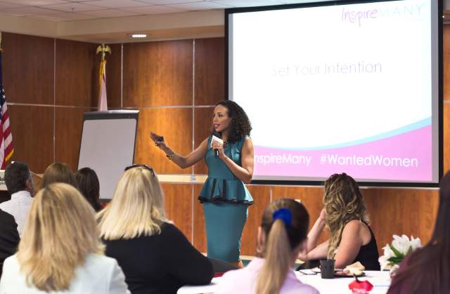 DR. CASANDRA HENRIQUEZ