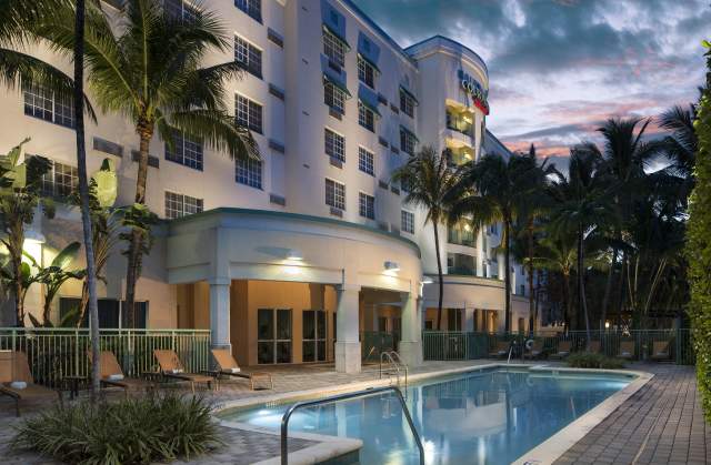COURTYARD FORT LAUDERDALE AIRPORT & CRUISE PORT