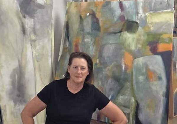 Artist Dara Altobelli