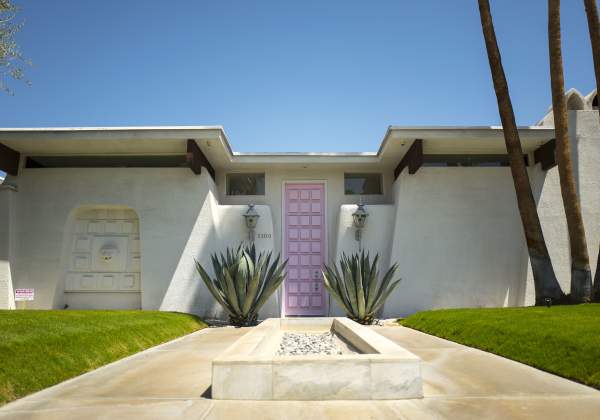 Palm Springs Self-Guided Colored Door Tour