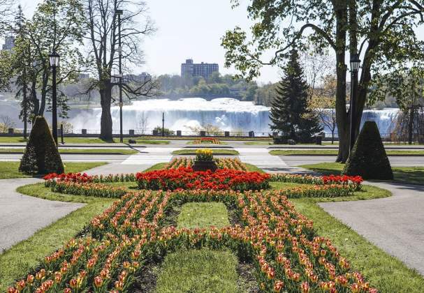 Niagara's Best Parks For Scene-Stealing Sunsets