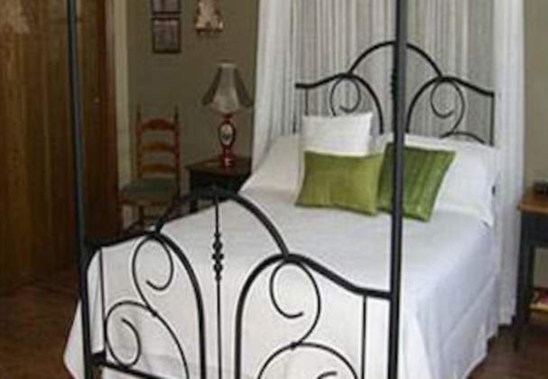 Aaron's Bed