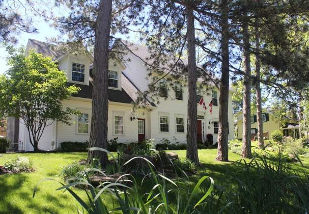 Darlington House Bed & Breakfast