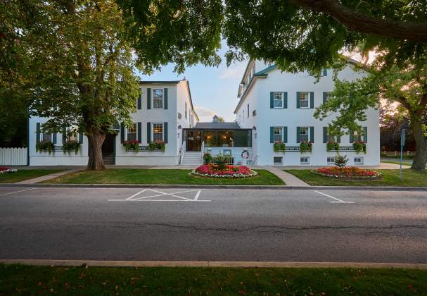 Moffat Inn
