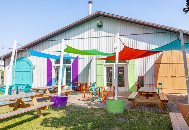 Shiny Apple Cider, Home of FRESH Wines