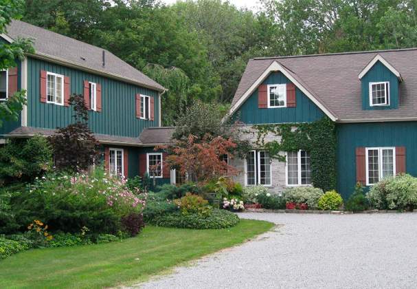 Applewood Hollow