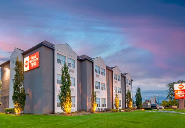 Best Western Plus Rose City Suites