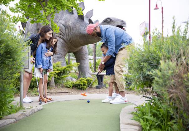 Dinosaur Adventure Golf