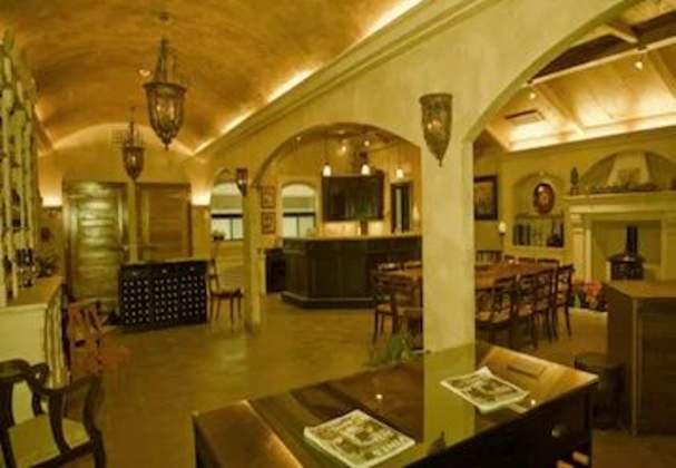 Foreign Affair Winery