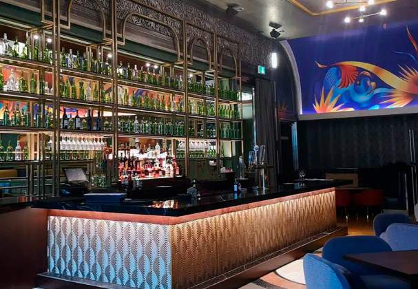 Lucky’s Restaurant & Bar