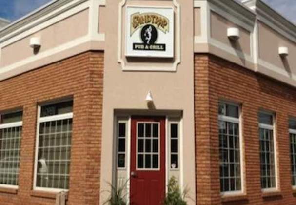 Sandtrap Pub & Grill