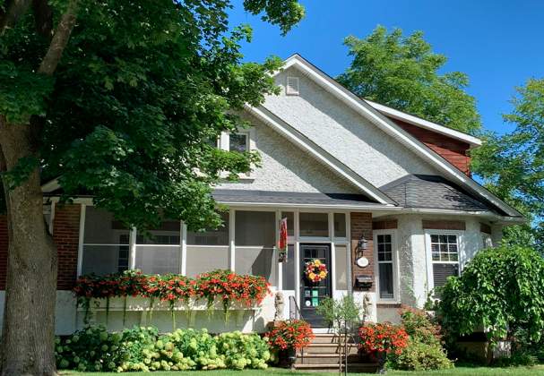 Talwood Manor Bed & Breakfast