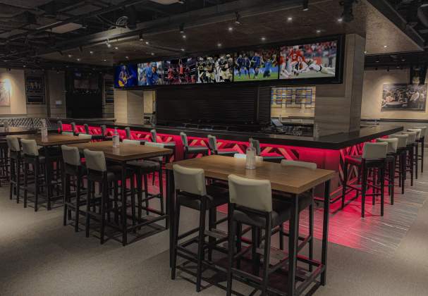 TGI Friday’s Wyndham Grand Fallsview Hotel