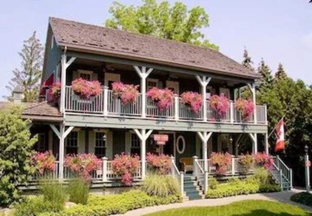 Weatherpine Inn