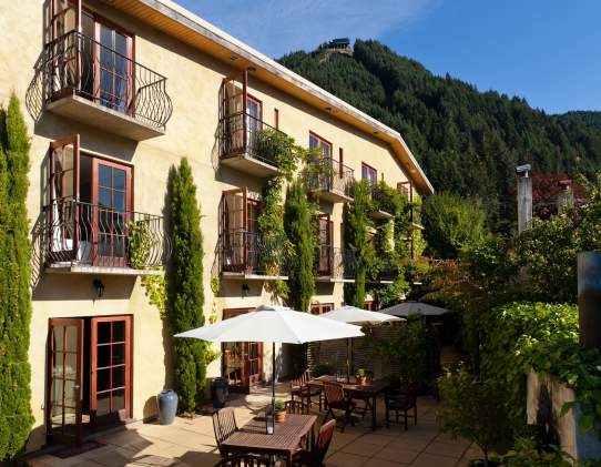 Browns Boutique Hotel
