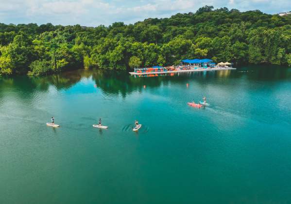 Your Guide to Paddling Lady Bird Lake