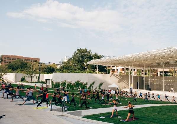 Where to Find Outdoor Yoga in Austin
