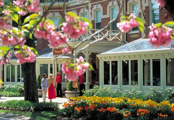 Why wait? Summer Fun in Niagara Starts Right Now