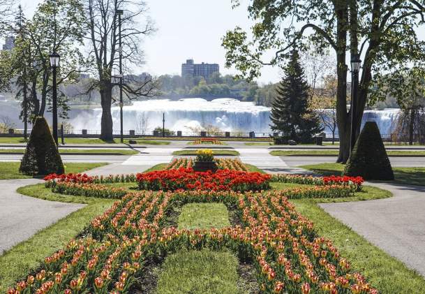 Niagara's Best Parks For Scene-Stealing Sunsets