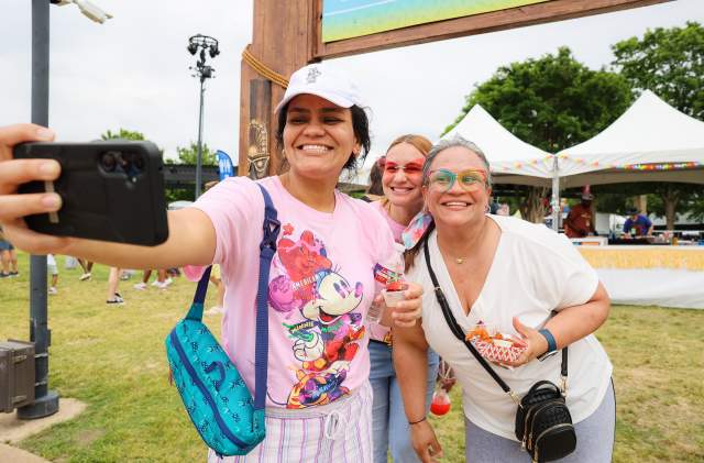 Selfie at Taste Addison