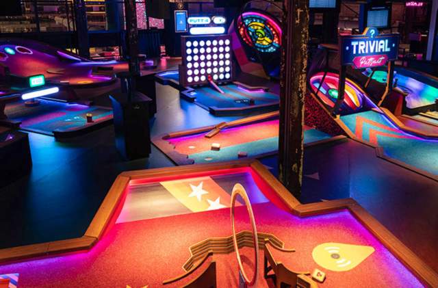 Puttshack Wide Image