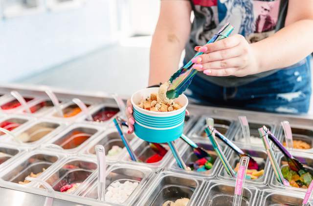 Frozen Yogurt Bar_Fro Yo Factory_LaVale MD