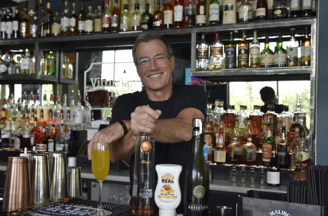 Group Mixology Class