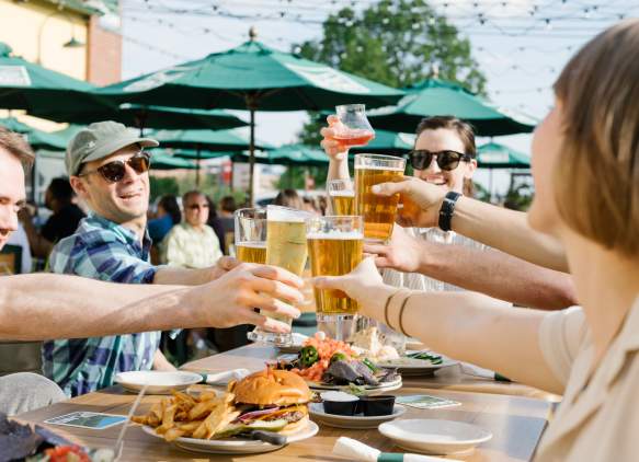 Restaurants with Outdoor Dining in Bloomington
