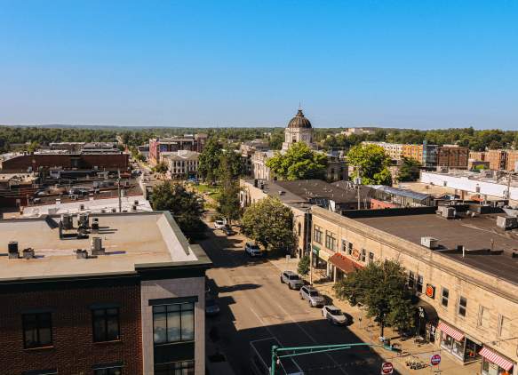 Why You Should Visit Bloomington on a Weekday