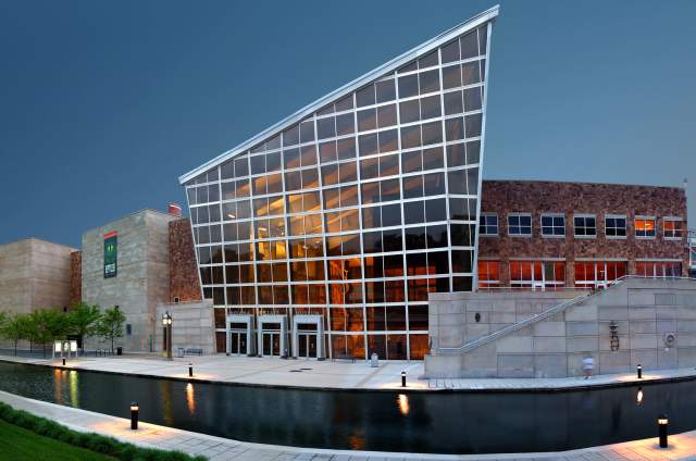 The stunning Indiana State Museum along the Central Canal