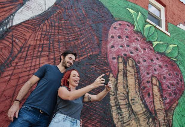 Out-Of-The-Box Ideas for Your Next Date in Kansas City, KS