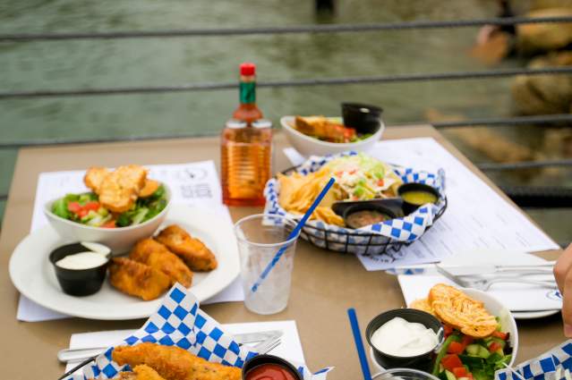 dining - bluewater