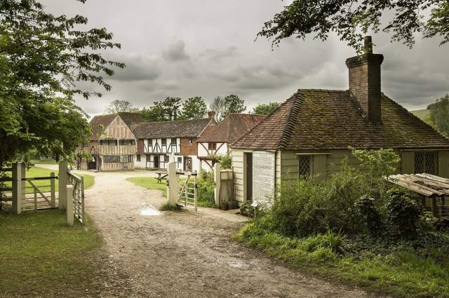 old houses at the weald and downland museum