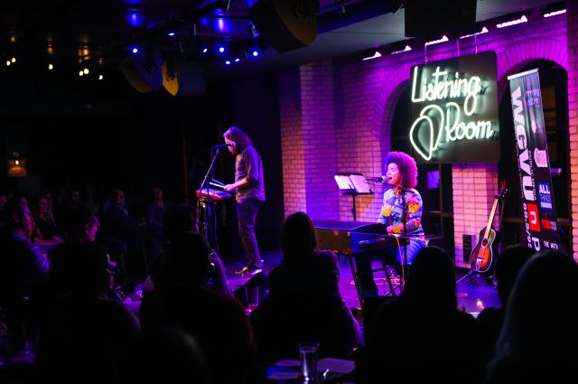 Molly Singing and Playing Piano at The Listening Room