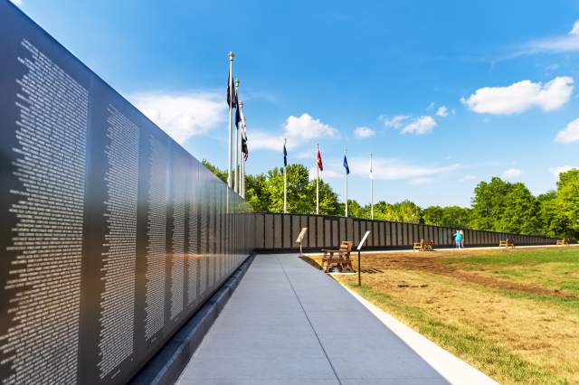 Veteran's Shrine Memorial Vietnam Wall