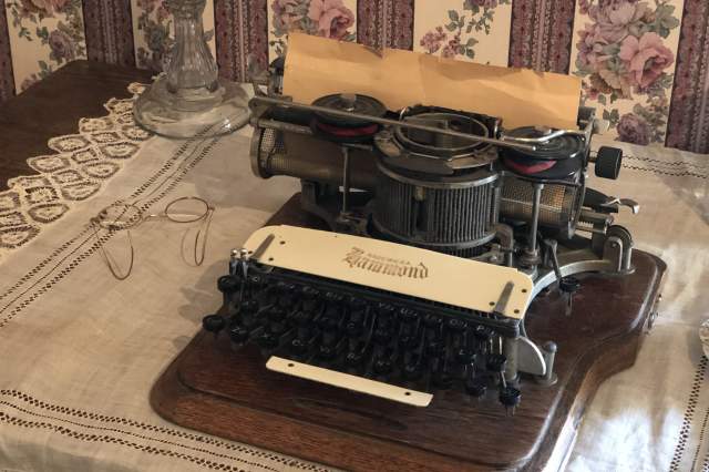 Typewriter at Mansion on the HIll