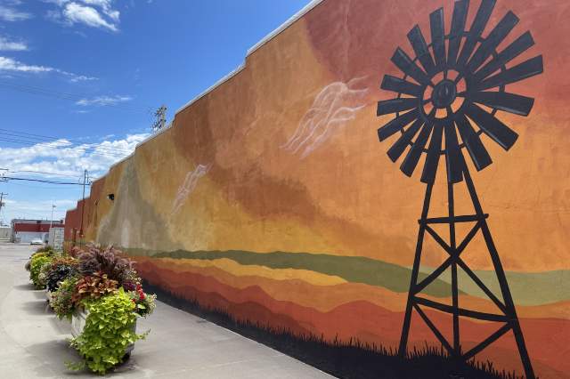 Explore The Western Trails Sculpture Walk