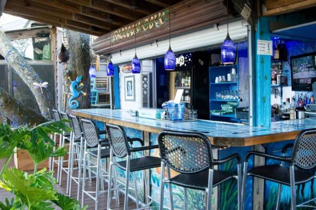 Joe's Bar & Grill