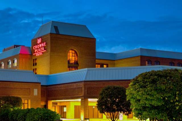 CROWNE PLAZA HOTEL AT THE CROSSINGS | Warwick, RI