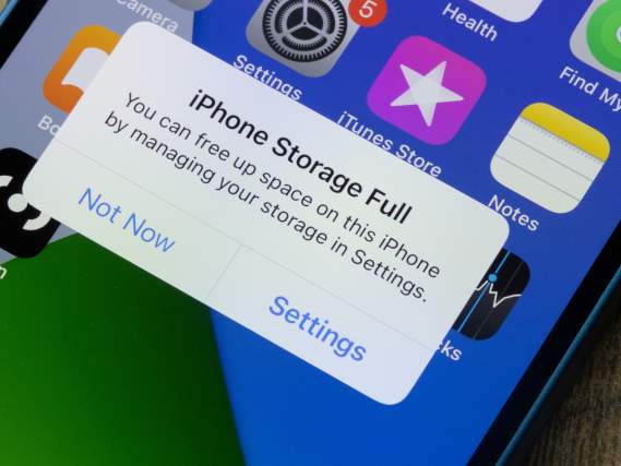 Clean Up, Clear Out, and Unclutter iPhone/iPad