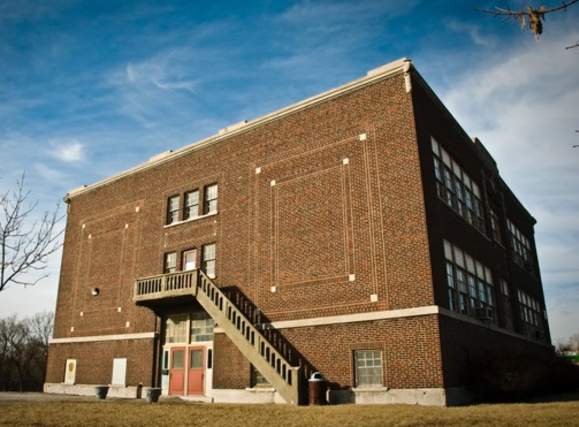 Alcott Outside on the Lawn Shakespeare