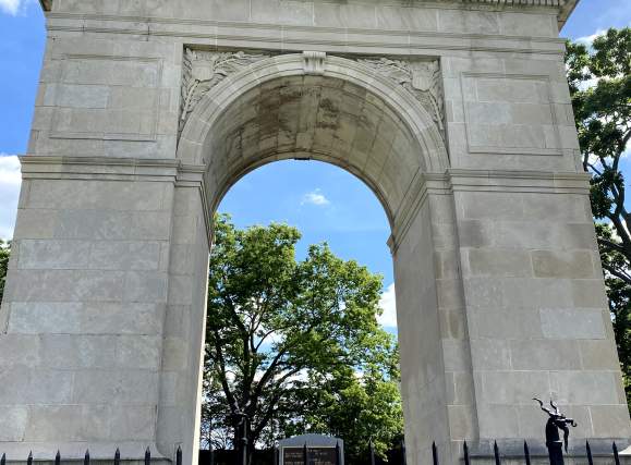 Rosedale Arch, Volker & Roanoke Bi-State Urban Hike
